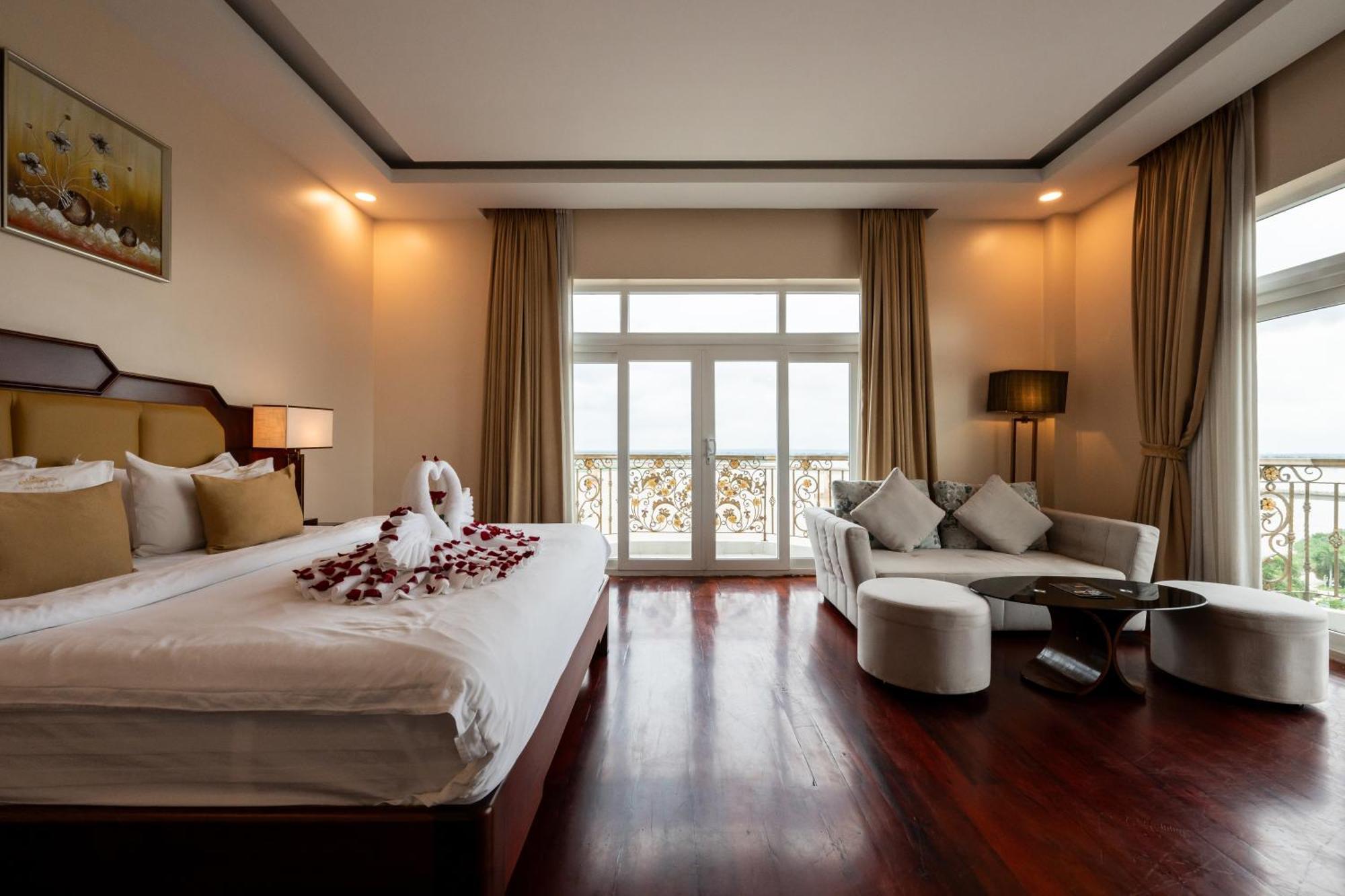 Lbn Asian Hotel Kampong Cham Exterior photo